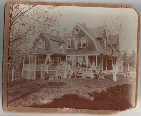 DeMille_House.jpg 44.4K