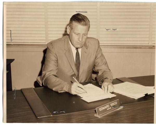 Edward_Sisco__1960's.jpg 34.7K